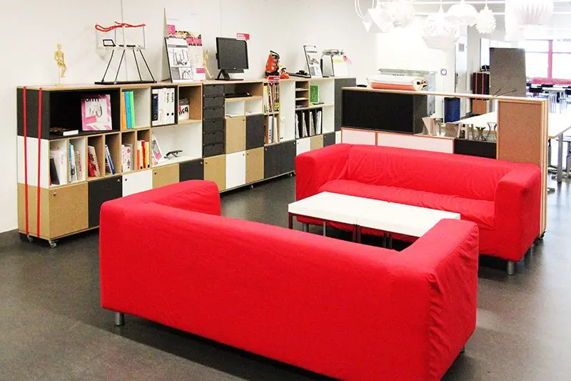 Mobile und modulare bunte Regale Blog, Geschäftskunden, Hochschule, Luzern