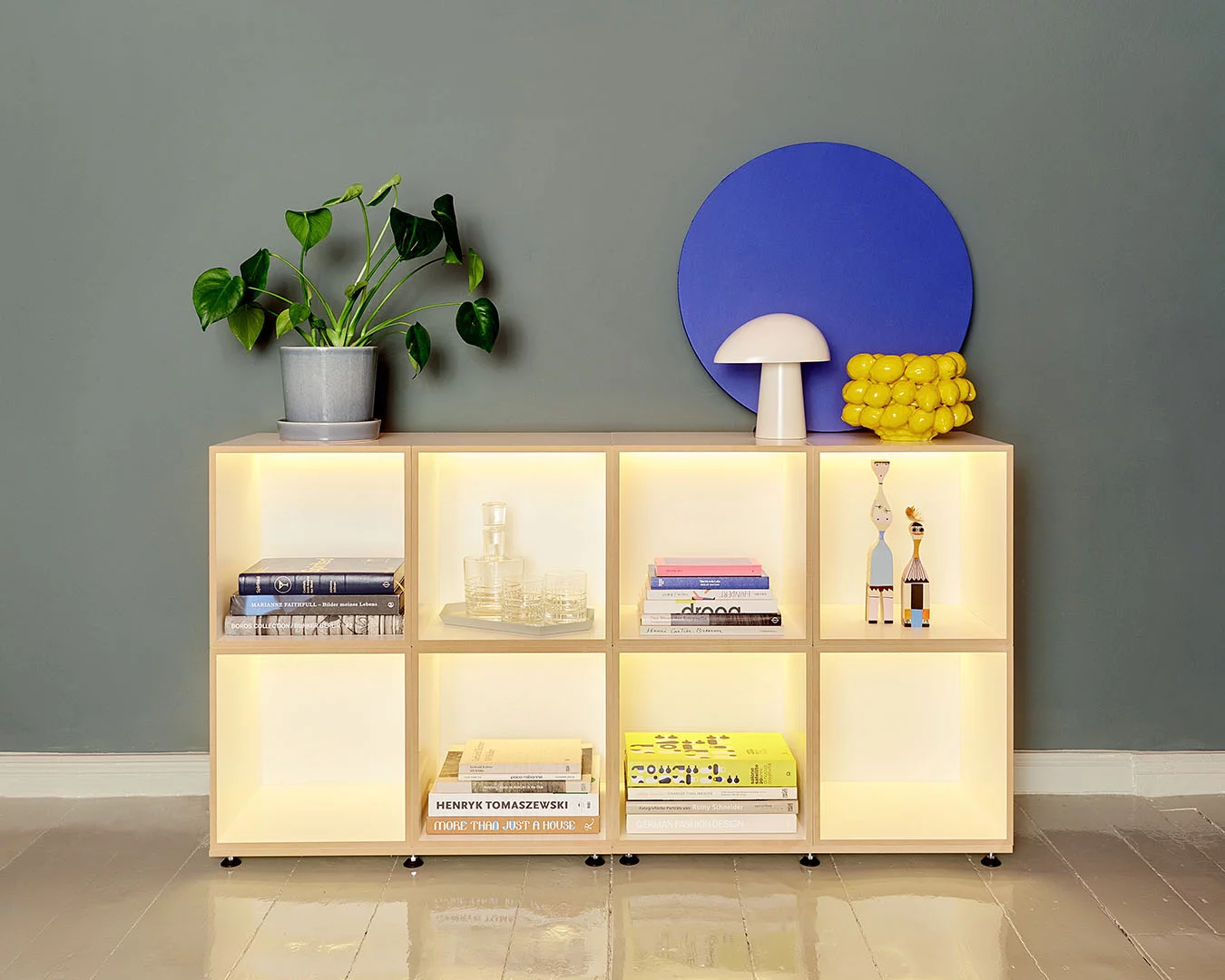 Kategorien, LED-Sideboard, Kreis, Bücher, Pflanze, Wand, dunkel, grün, blau, gelb