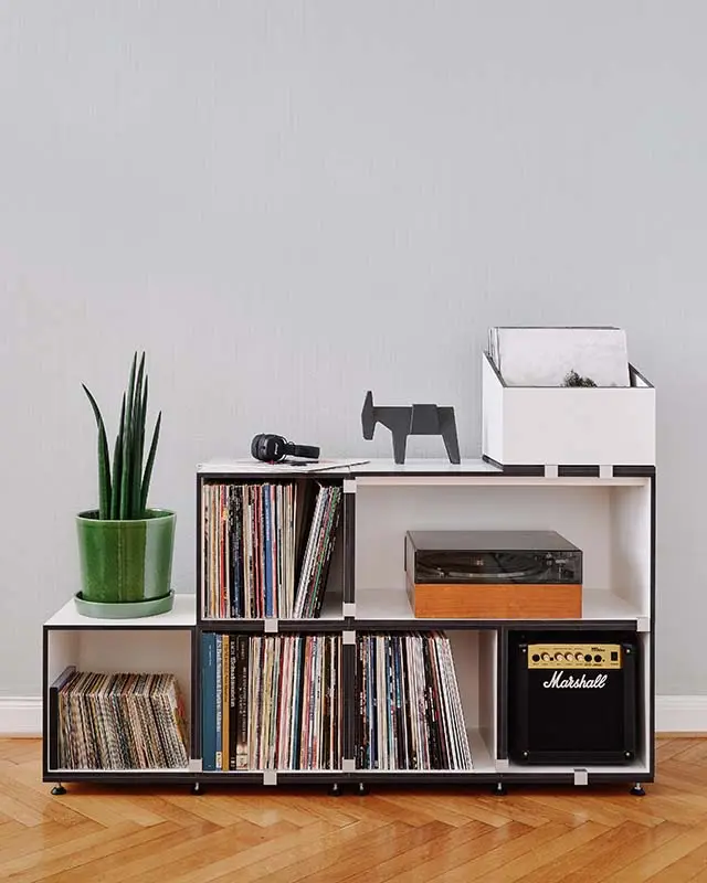 Schallplattenregale, Sideboards, LP-Box, Sockel, HiFi-Modul, Aluminiumklammer, schwarze Kanten